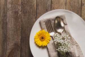 Read more about the article Какви са принципите на интуитивното хранене?